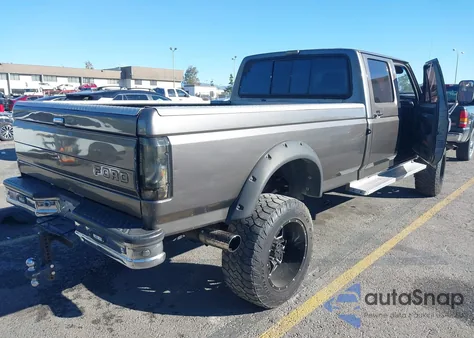 1993 Ford F350 z USA, uszkodzony, nr VIN 2FTJW36MXPCA62913